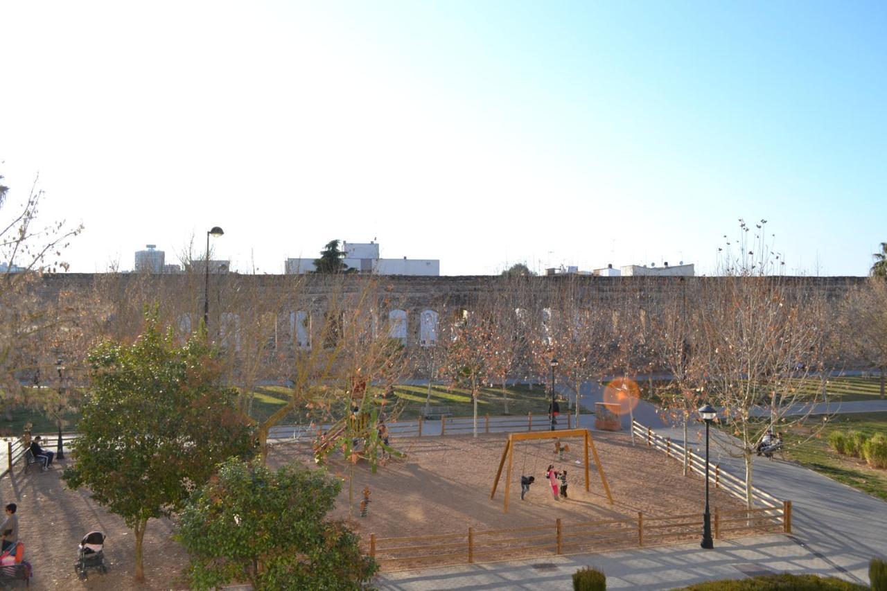 Apartamento Acueducto, Tres Dormitorios Y Parking Gratis Mérida Esterno foto