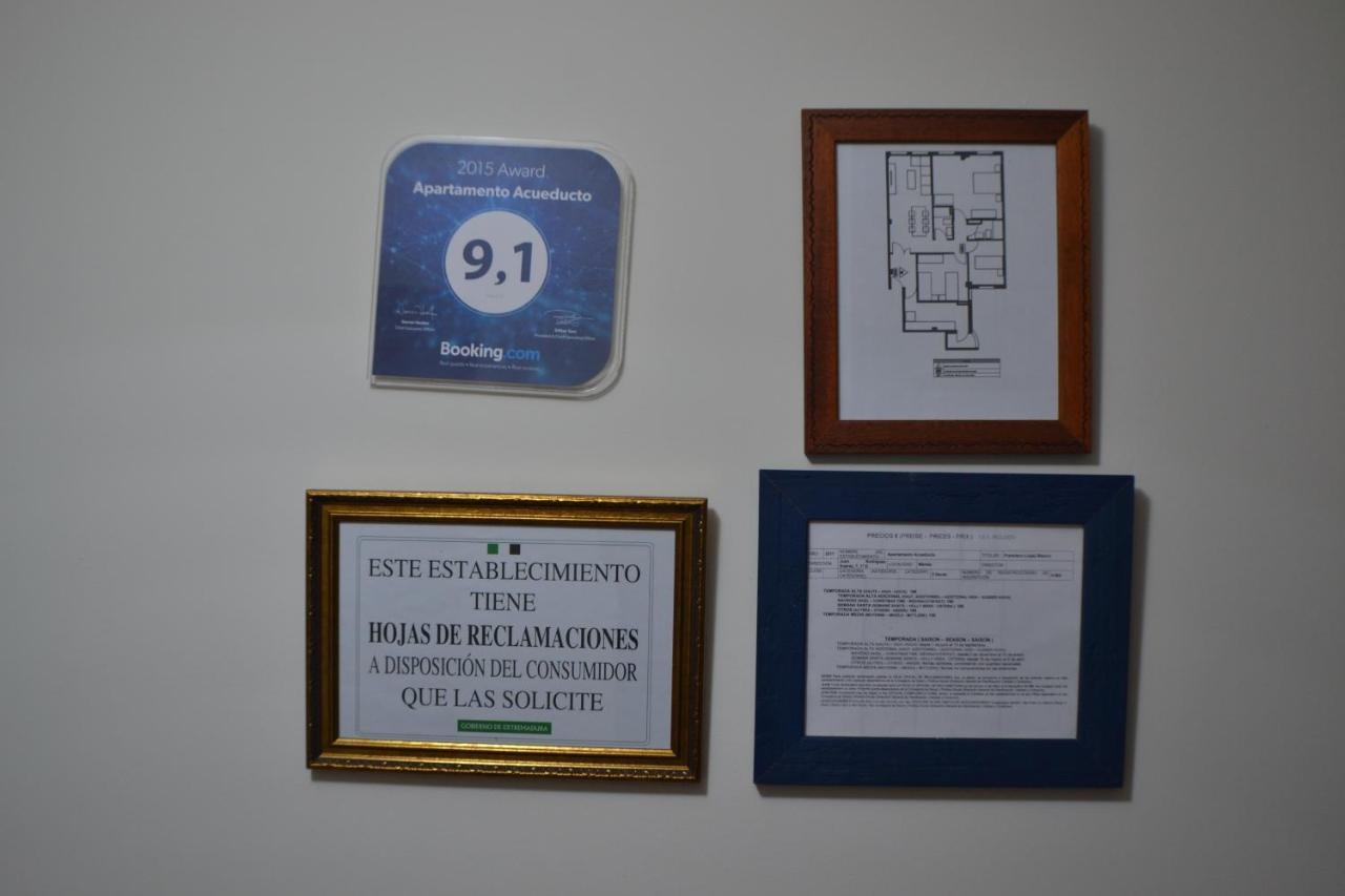 Apartamento Acueducto, Tres Dormitorios Y Parking Gratis Mérida Esterno foto
