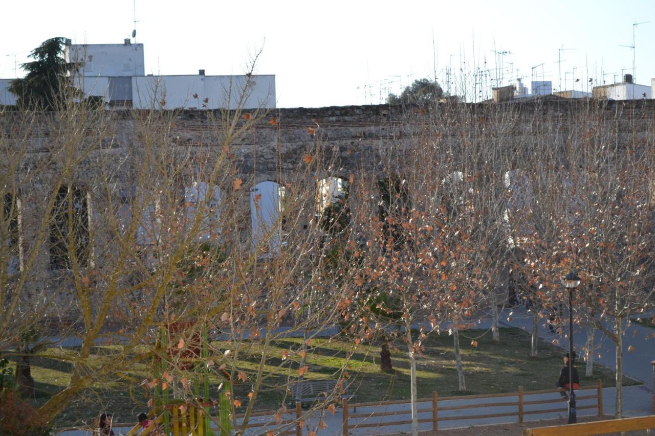 Apartamento Acueducto, Tres Dormitorios Y Parking Gratis Mérida Esterno foto